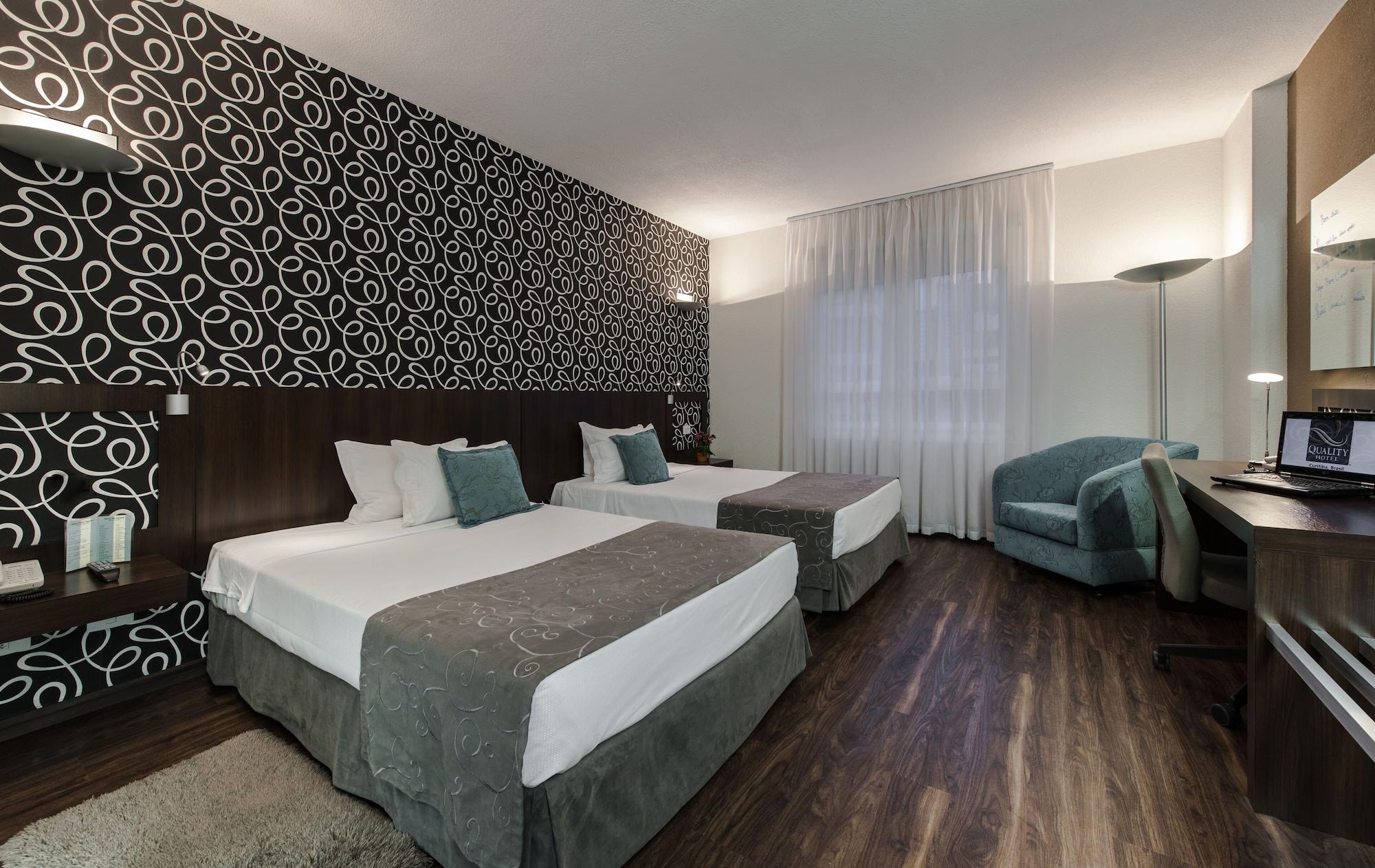 Quality Hotel Curitiba Extérieur photo