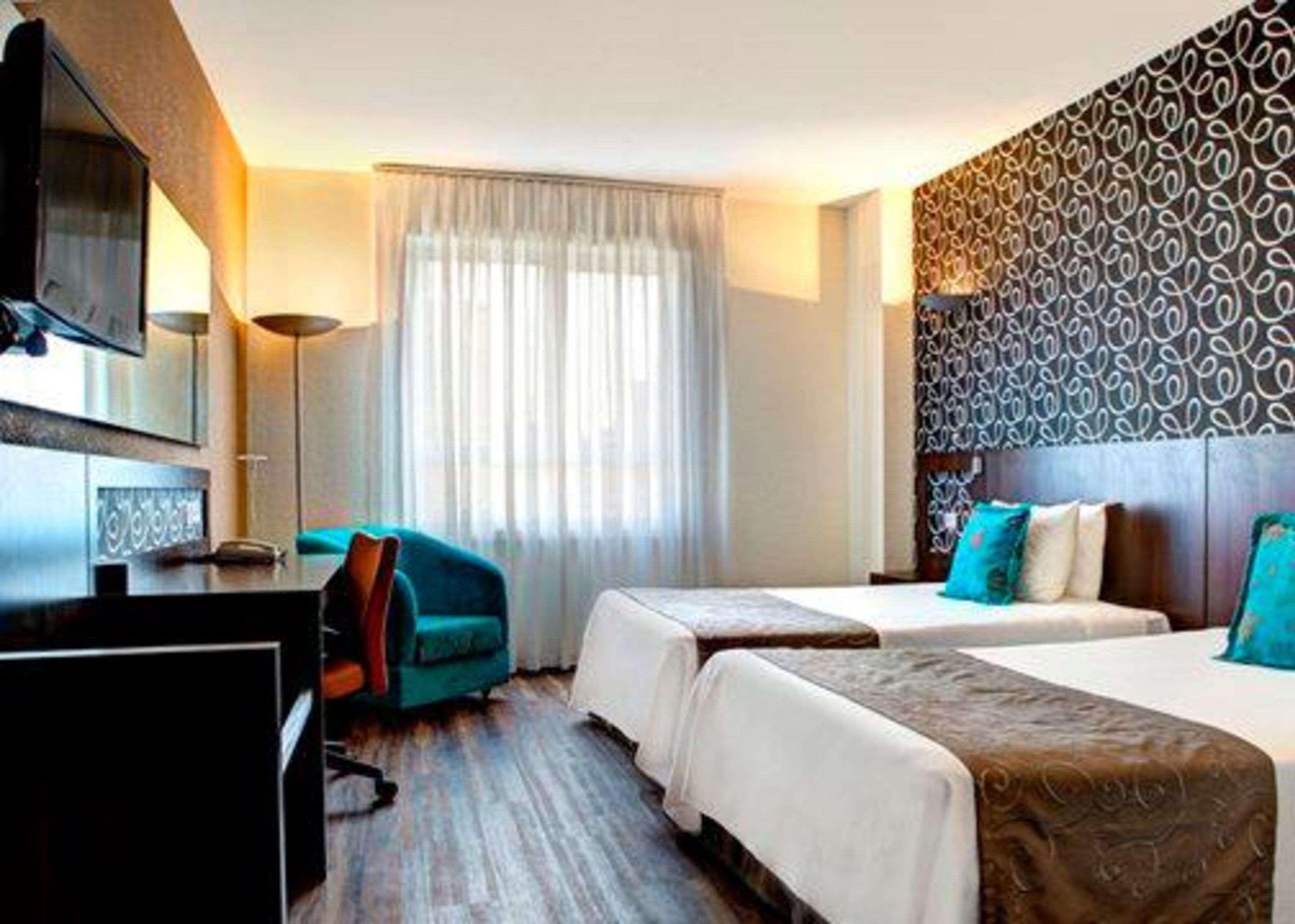 Quality Hotel Curitiba Extérieur photo