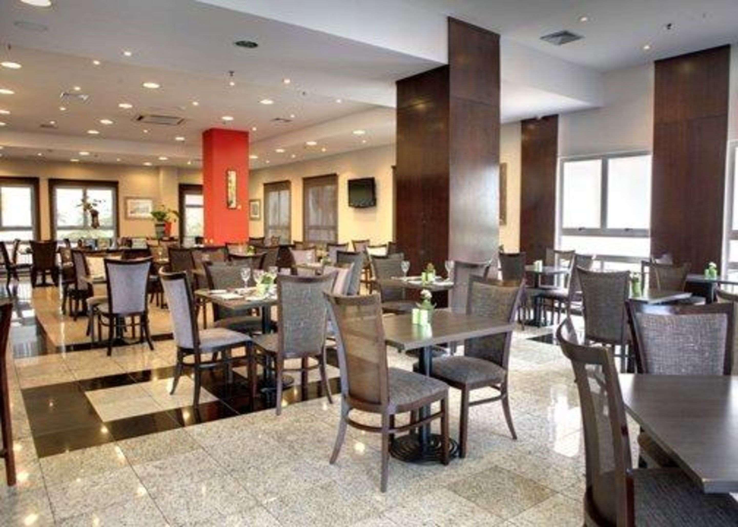 Quality Hotel Curitiba Extérieur photo