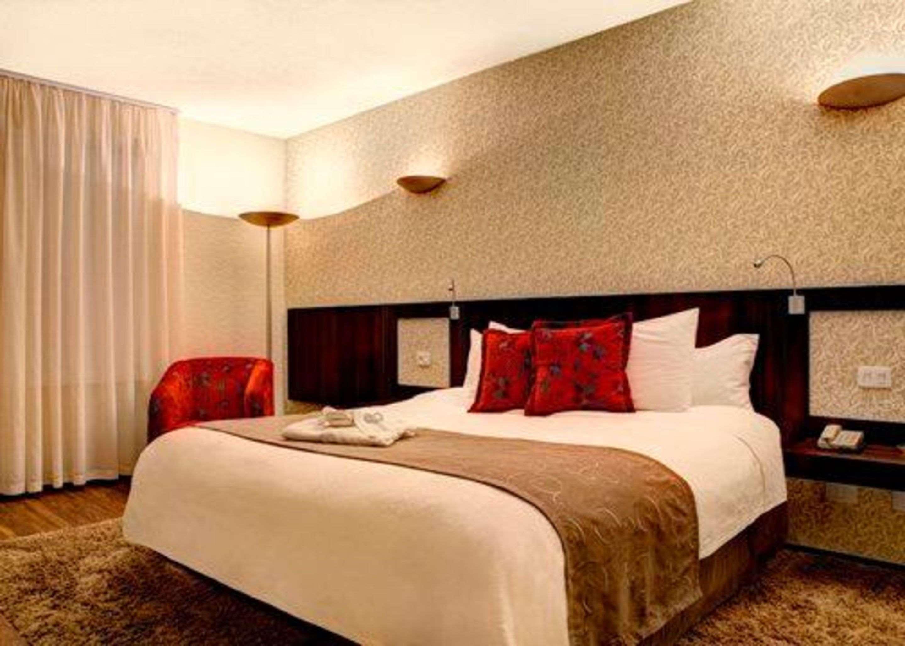 Quality Hotel Curitiba Chambre photo
