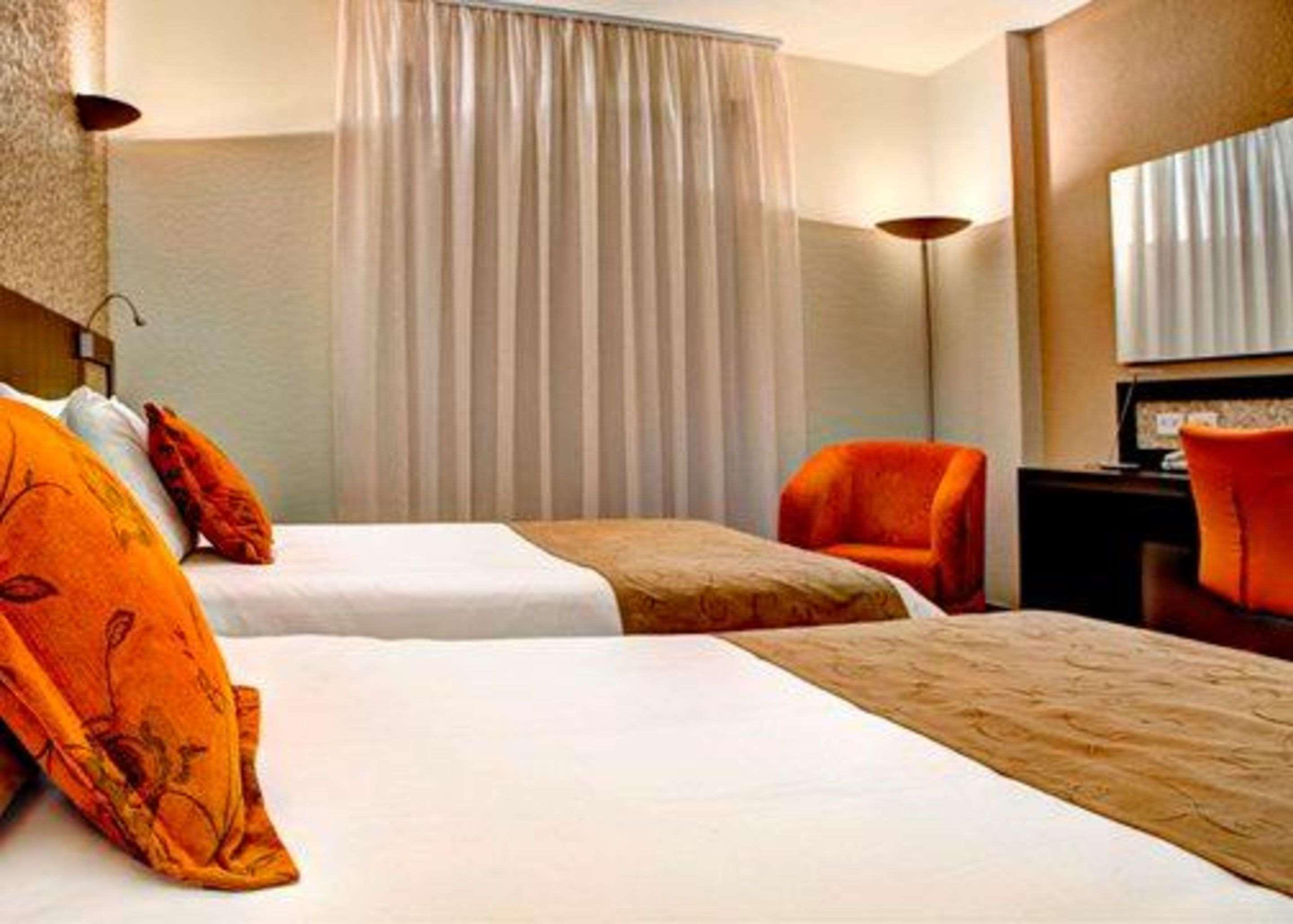Quality Hotel Curitiba Extérieur photo