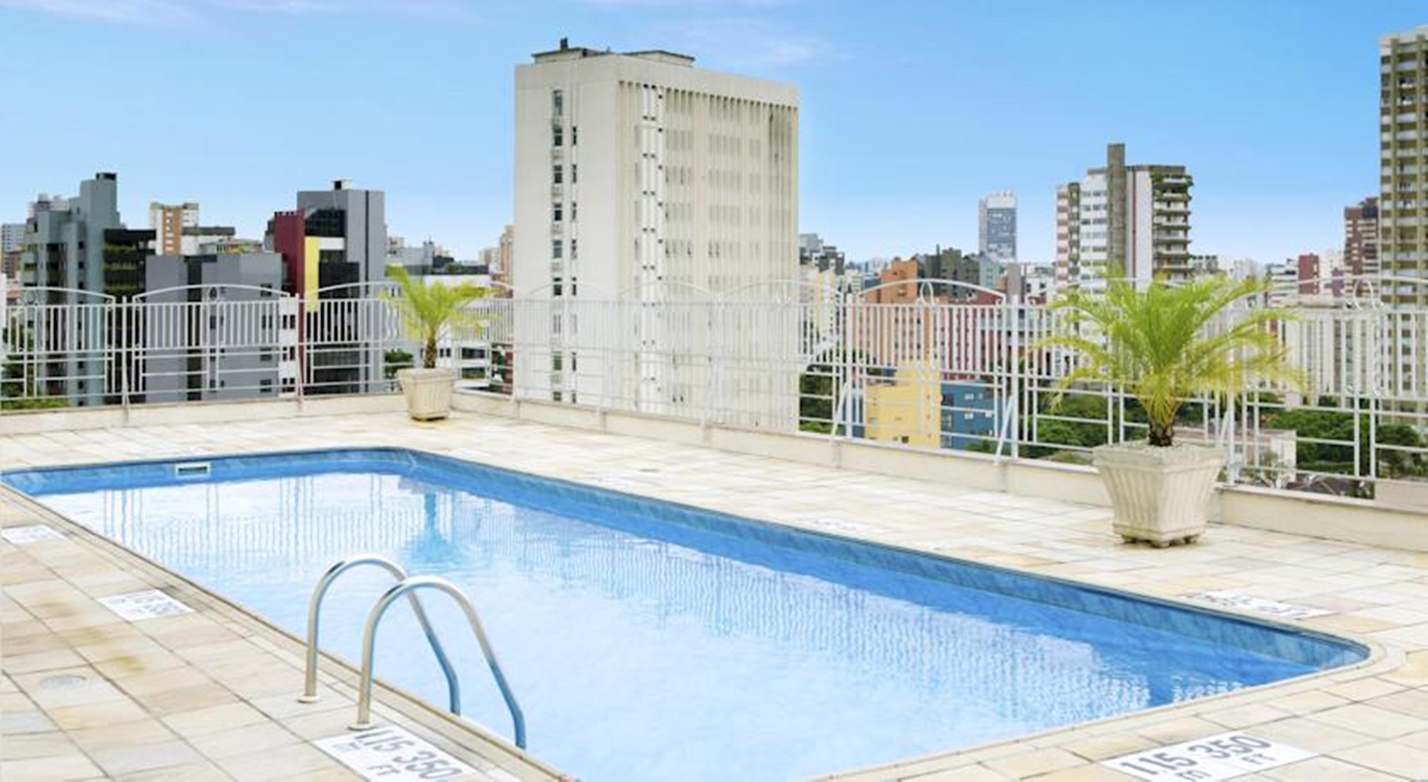 Quality Hotel Curitiba Extérieur photo