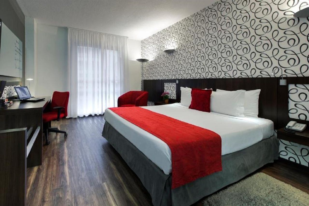 Quality Hotel Curitiba Extérieur photo