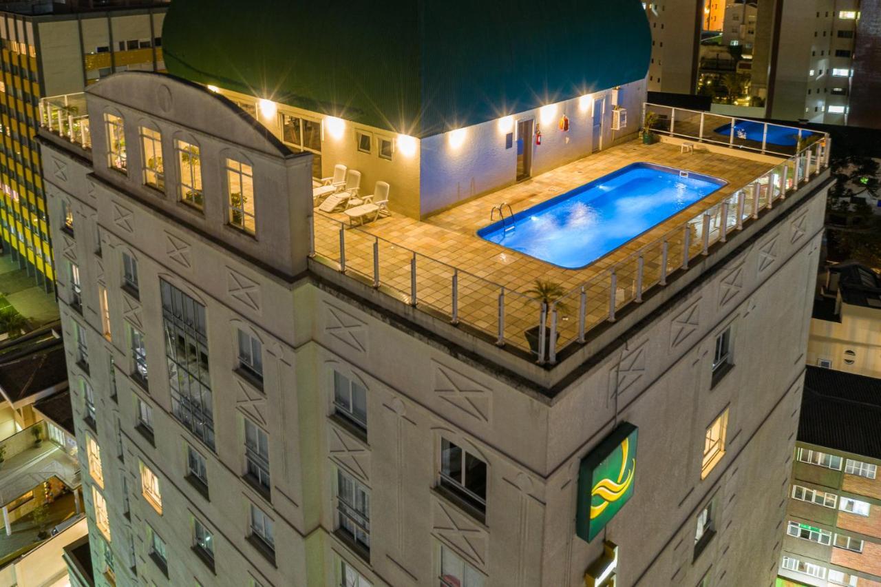 Quality Hotel Curitiba Extérieur photo